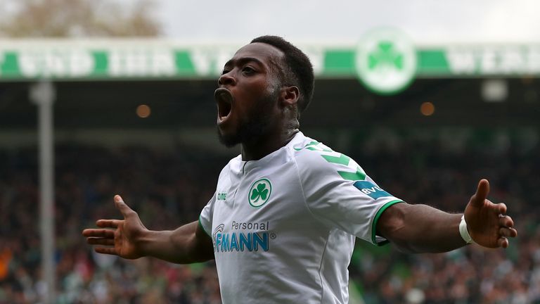 Khaled Narey jubelt zukünftig im HSV-Dress.