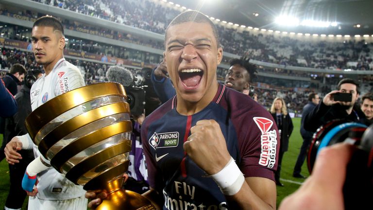 PLATZ 1: Kylian Mbappe wechselt für 145 Millionen Euro vom AS Monaco zu Paris St. Germain.