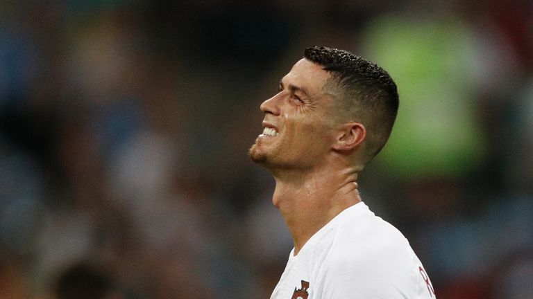 Portugals Superstar Cristiano Ronaldo bleibt im WM-Achtelfinale gegen Uruguay blass.