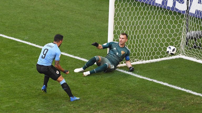 15. Russland - Mit zwei Siegen furios ins Turnier gestartet - allerdings gegen Saudi-Arabien und Ägypten. Gegen den einzigen namhaften Gegner, Uruguay, setzte es am letzten Gruppenspieltag eine 0:3-Klatsche. Gegen Spanien heißt es ‚adios‘!