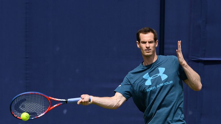 Ein Jahr musste Superstar Andy Murray aufgrund einer Verletzung pausieren. Für das Turnier in Queens - der Generalprobe für Wimbledon - hat der Schotte aber grünes Licht gegeben. 