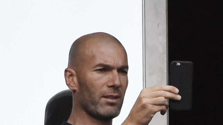 Zinedine Zidane verabschiedete sich mit bewegenden Worten von seinen Spielern.
