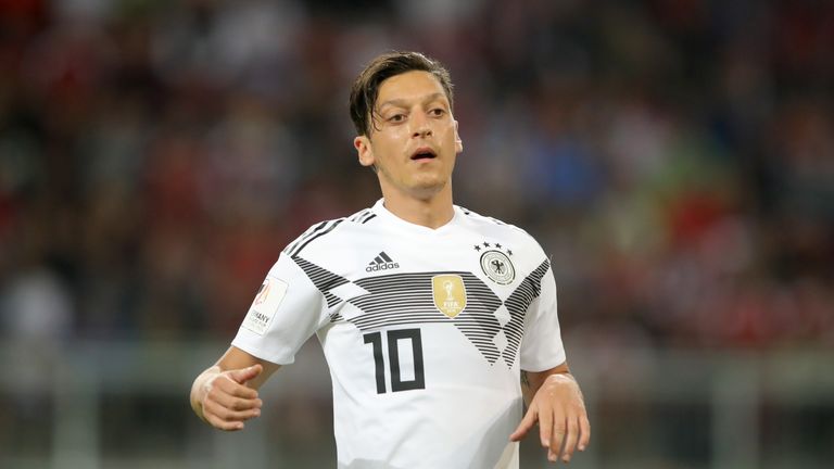 Mesut Özil fehlt beim Medientag des DFB.