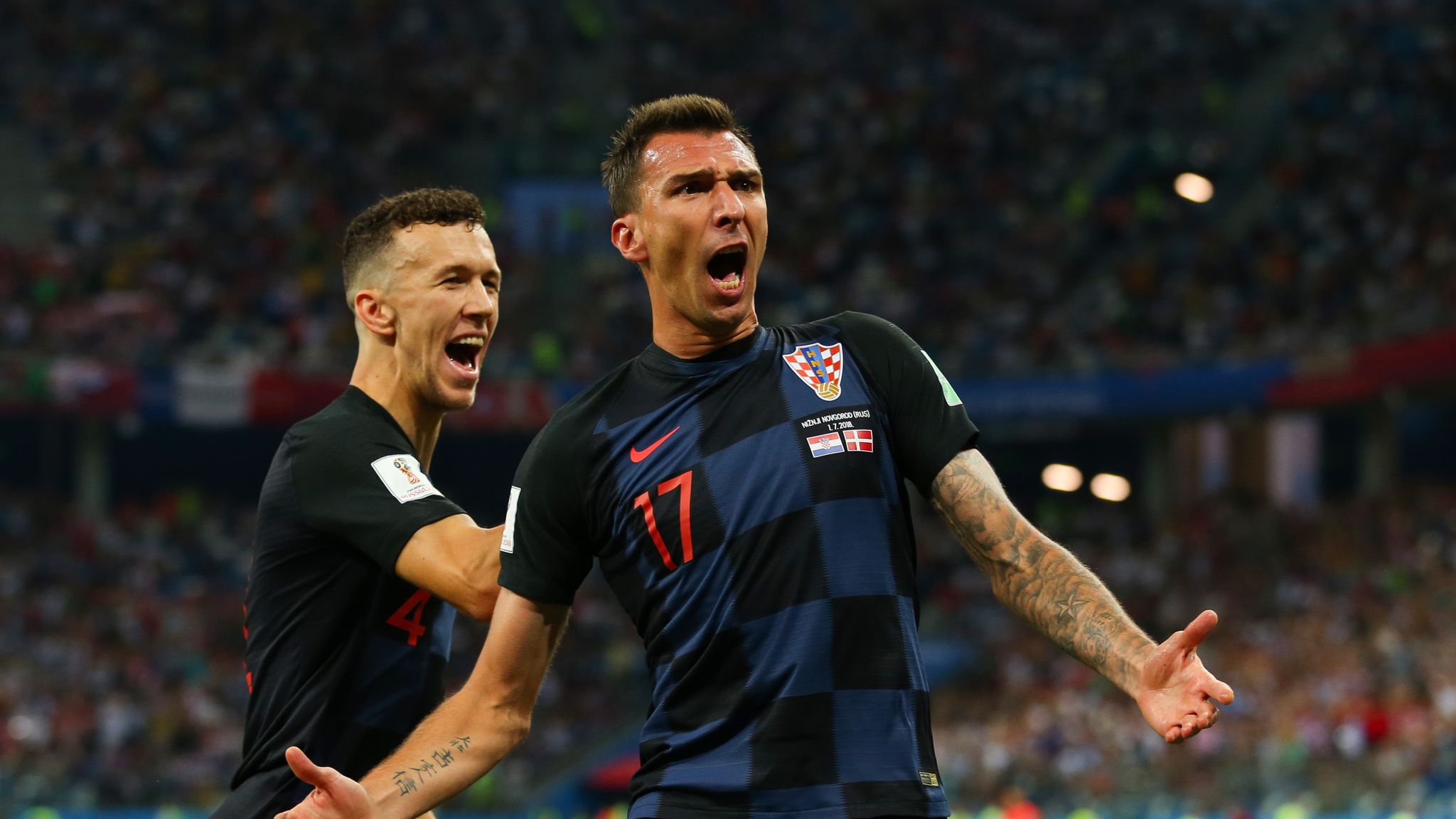 Kroatien im WMHalbfinale! Mario Mandzukic spendiert Freibier in