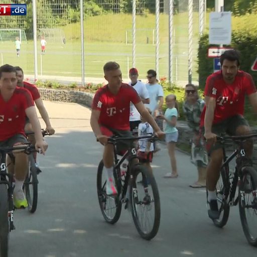 FC Bayern: Nationalspieler wieder im Training! Vom Bentley aufs Rad