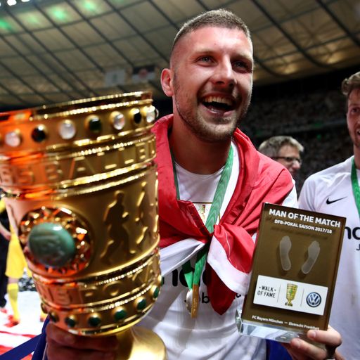 Rebic verlängert seinen Vertrag bei Frankfurt