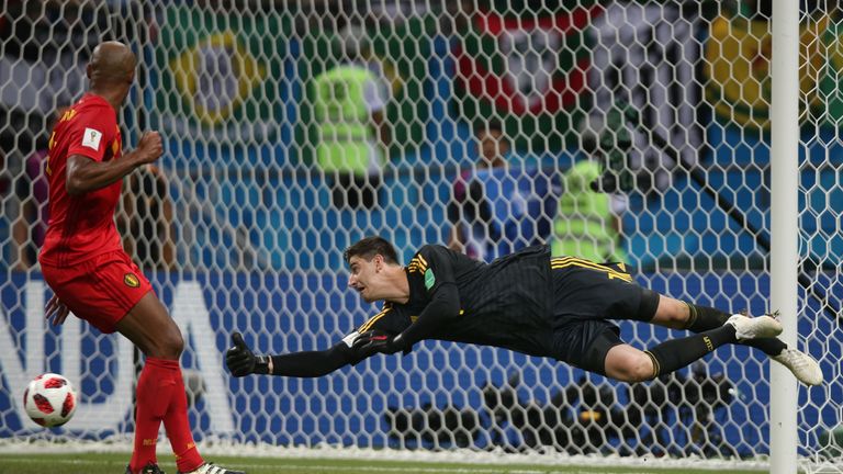 Ähnlich stark präsentierte sich Belgiens Torhüter Courtois gegen Brasilien. Beide Keeper sind ein starker Rückhalt für ihr Team - daher gibt’s eine Punkteteilung: 1:1