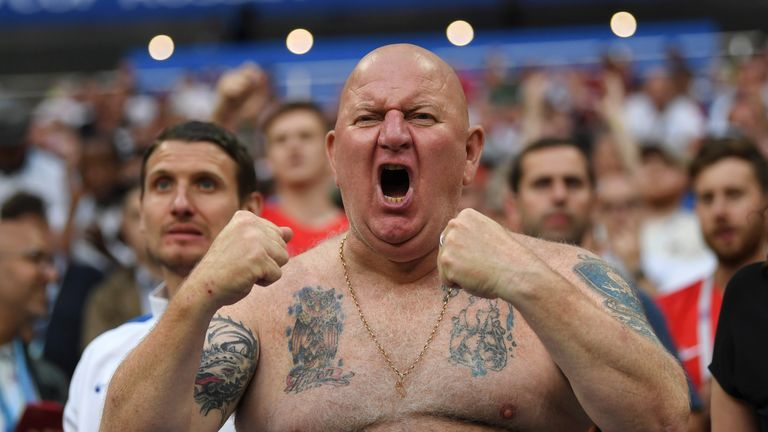 Leidenschaft und nackte Haut: Was wäre die WM nur ohne solche englische Fans?