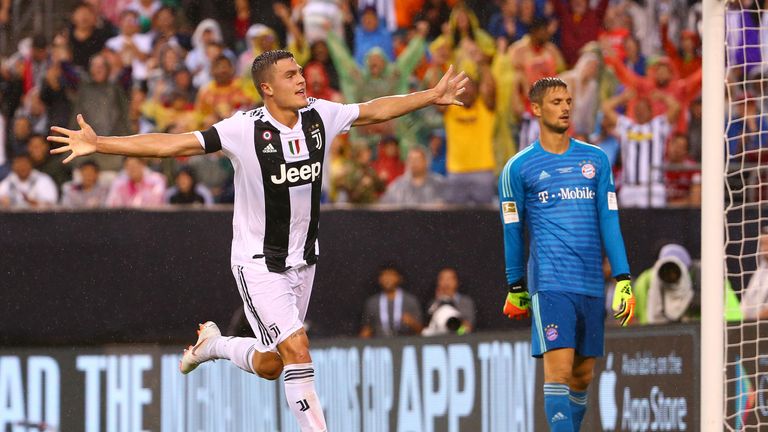 Da kann Ulreich nur hinterher schauen: Andrea Favilli nutzt den Fehler zum Tor.