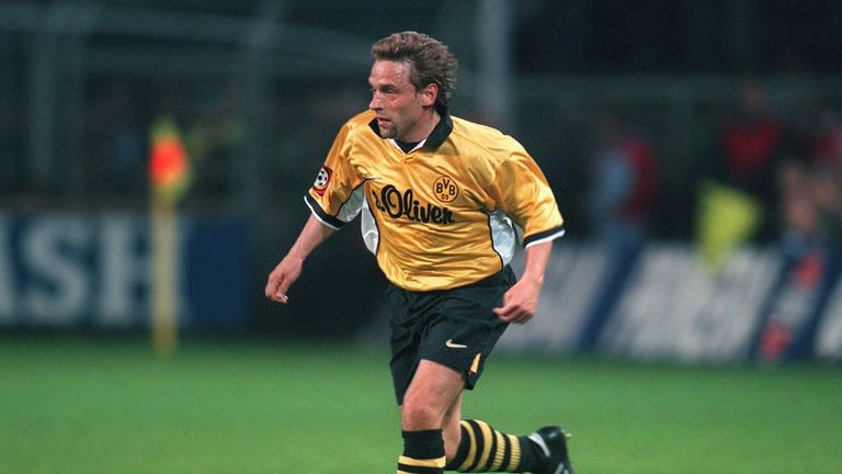 THOMAS HÄSSLER: Nach dem Abstieg des Karlsruher SC wechselte er 1998 ablösefrei ins Ruhrgebiet und sollte für die großen Glanzmomente im Mittelfeld sorgen. Diese waren rar gesät. Nach nur 19 Einsätzen und drei Toren ging es weiter zu 1860 München.