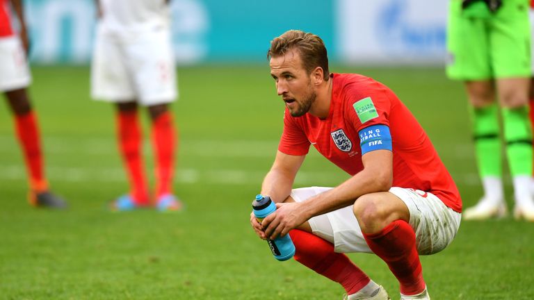 Harry Kane zeigt sich enttäuscht nach der Niederlage gegen Belgien.