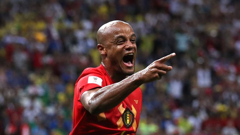 Sein Gegenüber Kompany hat sich im Verlaufe des Turniers seinen Platz in der Zentrale der belgischen Dreierkette zurückerobert. Allerdings ist auch der Oldie immer wieder für ein Patzer zu haben - Punkt für beide: 3:2.