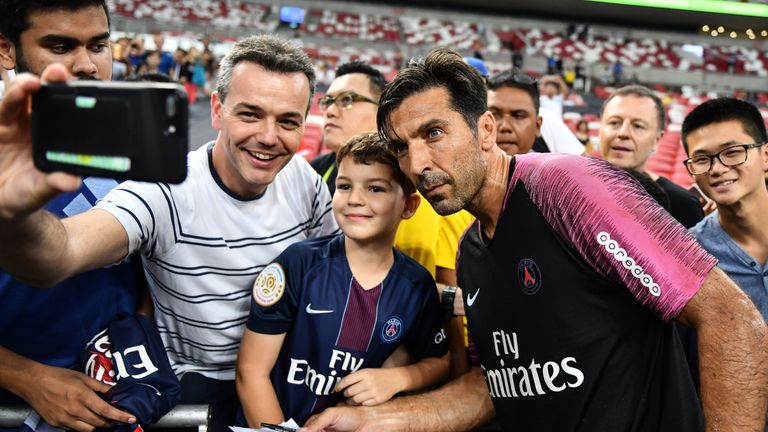 5. Ligue 1 (Frankreich) 2,74 Milliarden Euro - die wertvollsten Teams: Paris St. Germain (832,30 Millionen Euro), Olympique Lyon (352,30 Millionen Euro)