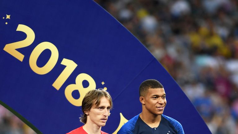 Zwei Spieler, die der WM ihren Stempel aufgedrückt haben: Luka Modric (l.) und Kylian Mbappe.