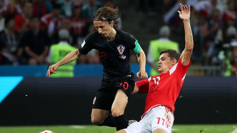 Luka Modric ist der Superstar bei Kroatien. Bestimmt das Tempo im Spiel, erzielte zwei Tore und bereitete ein weiteres vor. Einziger Negativpunkt: Vergab in der Verlängerung einen Elfmeter gegen Dänemark. 