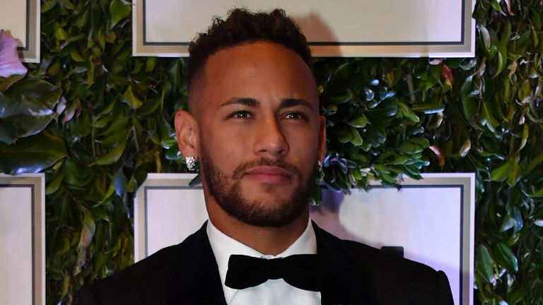 Platz 2: Neymar (Fußball), 600.000$ pro Post, neymarjr