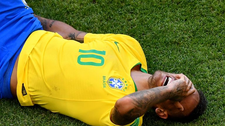 Wenn es nach den Sky Usern auf Instagram geht, ist die WM für Neymar am Freitag vorbei.