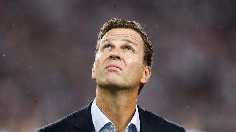 Oliver Bierhoff steht nach seiner Kritik an Mesut Özil selbst in der Kritik.