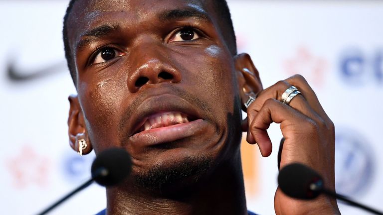 Ganz schön knapp: Für die Fans ist der WM-Titel für Paul Pogba und seine Franzosen alles andere als sicher.