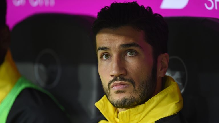 Gleiches gilt für Nuri Sahin. Auch er spielte sportlich zuletzt keine Rolle mehr beim BVB. Ein Abnehmer hat sich wohl auch schon gefunden: Galatasaray soll am 29-Jährigen interessiert sein. 