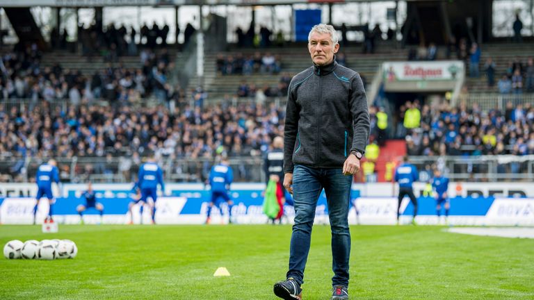 Mirko Slomka (50), Karlsruher SC: Schalke, Hannover, Hamburg und Karlsruhe waren die Stationen Slomkas. Einst trainierte er die Knappen in der CL, konnte 2017 den Abstieg des KSC in die dritte Liga aber nicht im Ansatz verhindern. Seitdem arbeitslos.