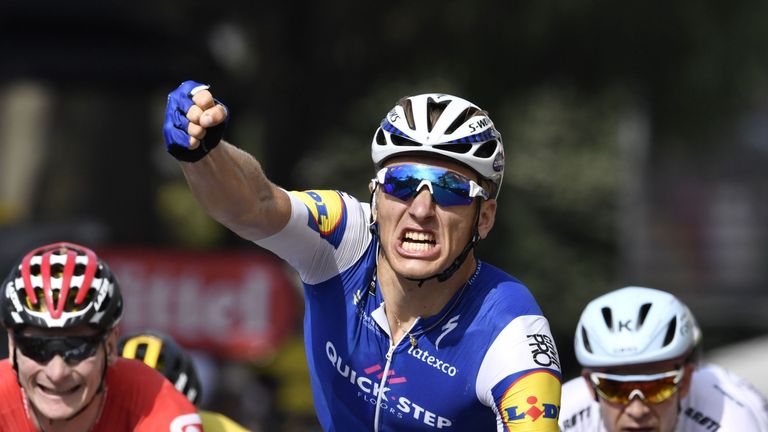 Gleich auf der ersten Etappe am Samstag gehören Kittel (r., hier noch im Trikot seines Ex-Teams Quick Step) und Greipel (l.) zu den Favoriten auf den Sieg. 