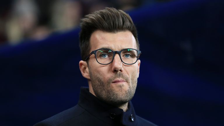 Raphael Wicky muss seinen Trainerstuhl beim FC Basel räumen.