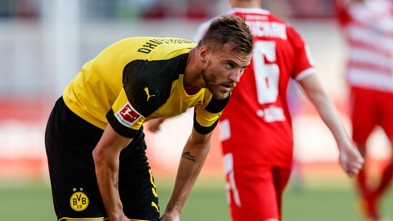 Yarmolenko kam erst im vergangenen Sommer für 25 Millionen Euro von Dynamo Kiew. Der 28-Jährige konnte die Erwartungen nach einem guten Start jedoch nicht erfüllen. Für die Schwarz-Gelben bestritt er 26 Pflichtspiele und erzielte dabei sechs Tore.