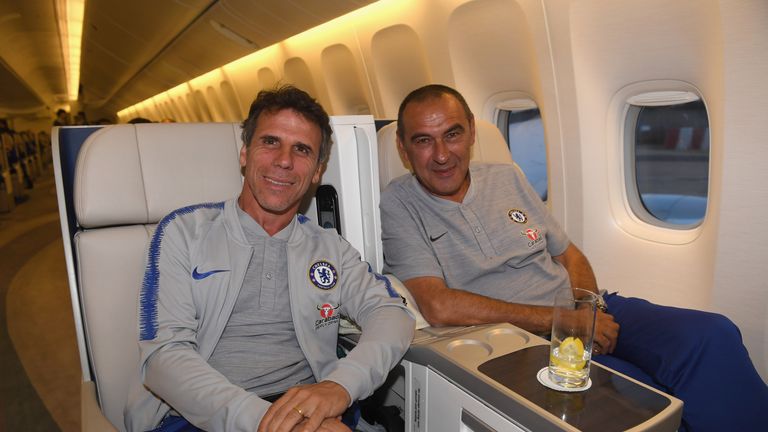 Das neue Trainer-Duo beim FC Chelsea: Gianfranco Zola (l.) und Chefcoach Maurizio Sarri.