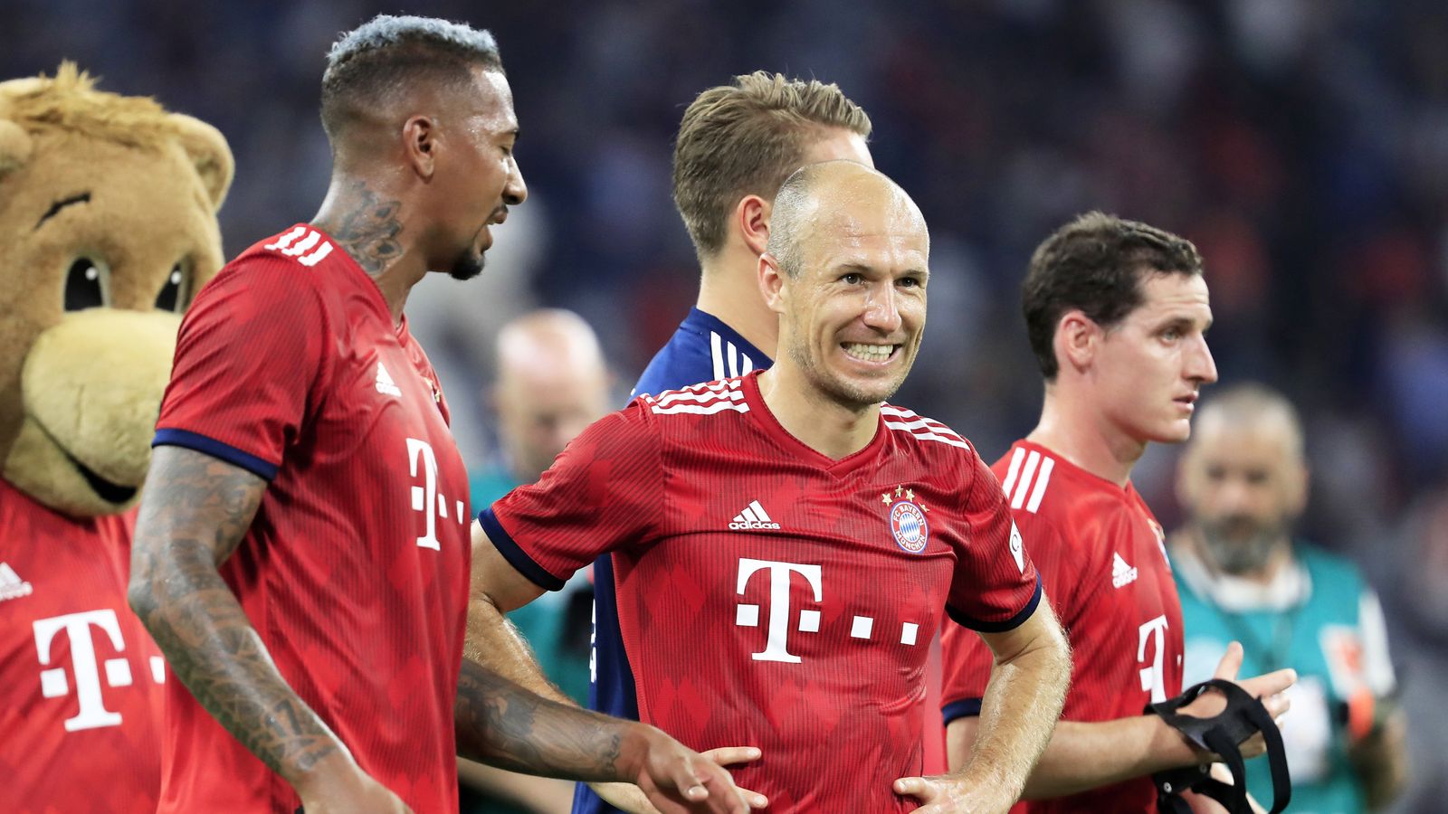 Boateng-poker: Das Rät Robben Den Bayern-bossen 