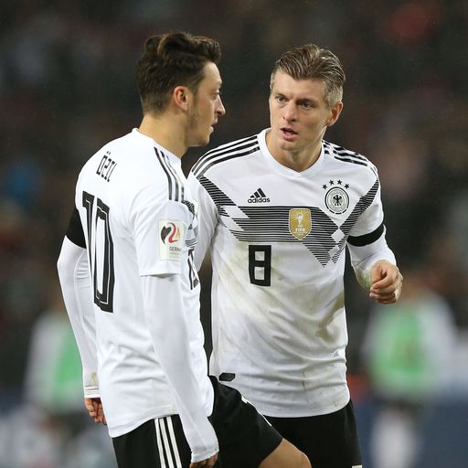 Kroos dachte ans Karriereende und kritisiert Özil