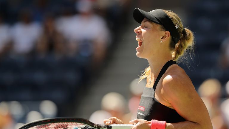 Angelique Kerber hat auch in der zweiten Runde der US Open Mühe, hat am Ende aber erneut das bessere Ende für sich.