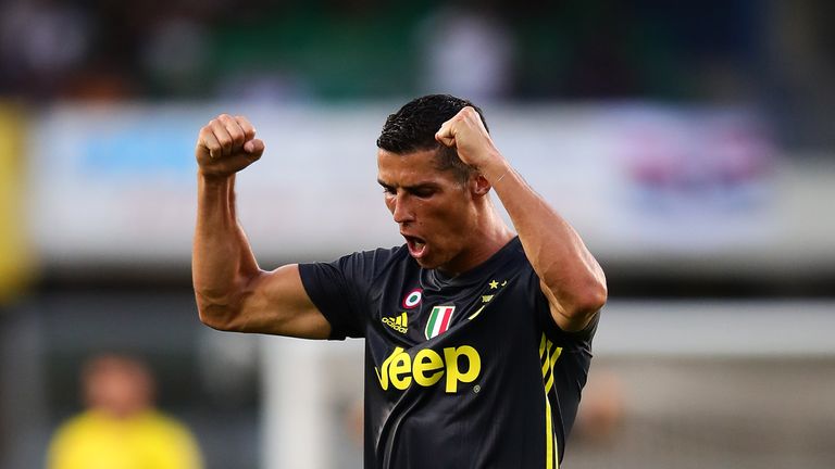 Cristiano Ronaldo feiert mit Juventus gegen Chievo Verona seinen ersten Sieg im Juve-Dress.