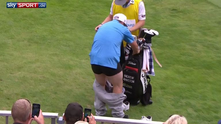 Andrew Johnston: Striptease auf dem Golfplatz