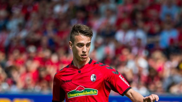 Der Mittelfeldspieler fällt mit einem Innenbandanriss bis auf Weiteres aus.