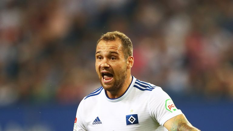 Der HSV blamiert sich zum Auftakt gegen Kiel.