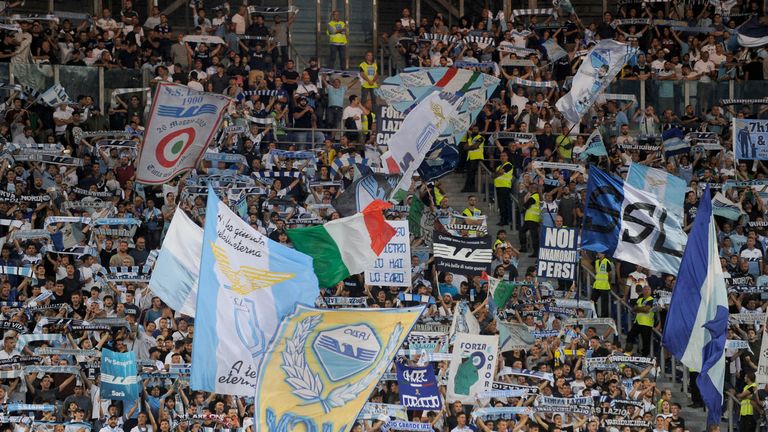 Einige Lazio-Anhänger sorgen vor dem Serie-A-Auftakt gegen Napoli für einen Skandal.