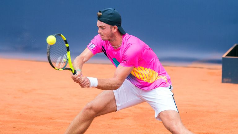 Marterer überzeugt auf Sand.