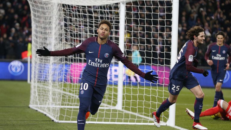 Neymar trifft auch für Paris Saint Germain.