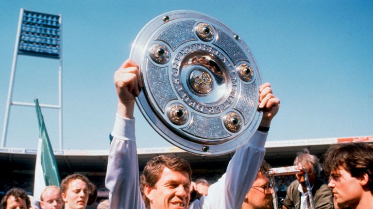 Otto Rehhagel wurde zwei Mal mit Werder Meister und ein Mal mit Kaiserslautern.
