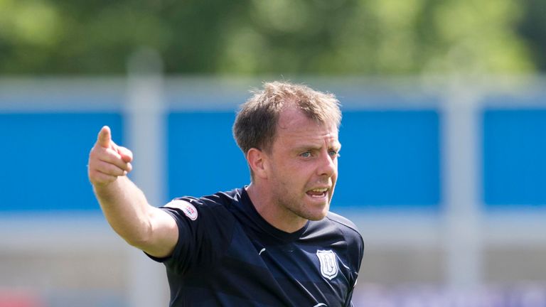 Paul McGowan muss derzeit mit Fußfessel spielen.