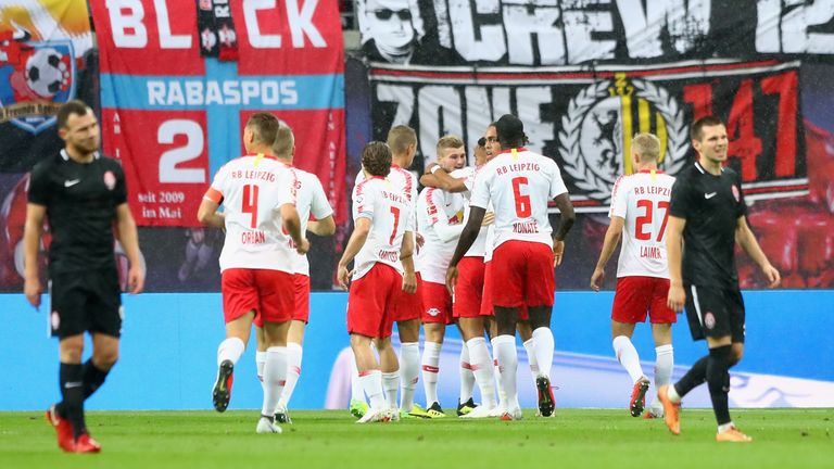 Timo Werner schießt RB Leipzig gegen Luhansk in der 7. Minute in Führung. 