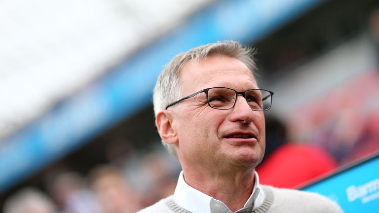 VfB-Sportvorstand Michael Reschke ist bei Wontorra - der o2 Fußball-Talk zu Gast.