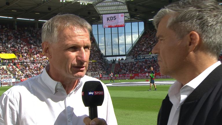 Michael Reschke bezieht bei Sky zum Thema Pavard Stellung.