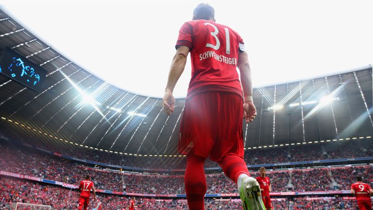 In 13 Spielzeiten mit dem FC Bayern musste der Zeugwart für Bastian Schweinsteiger immer nur das Trikot mit der Rückennummer 31 waschen.