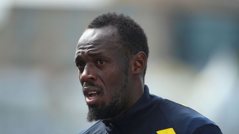 Usain Bolt hat wohl Probleme damit, Fahrt aufzunehmen.