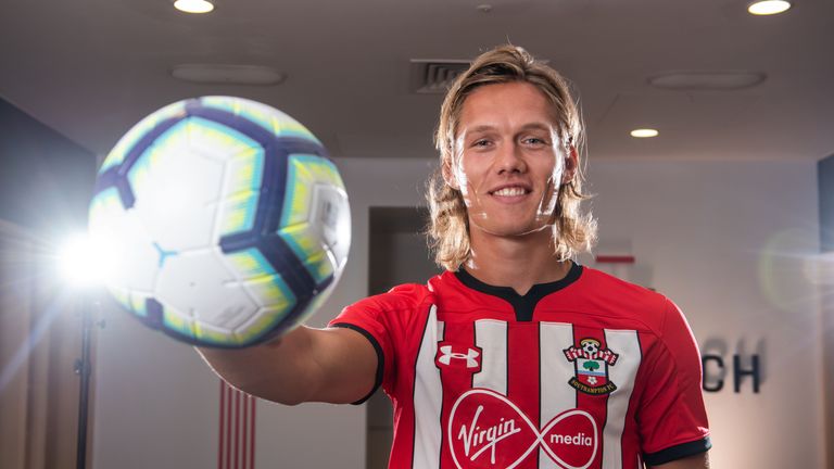 Platz 12: FC Southampton - 62, 25 Millionen Euro - Jannik Vestergaard (25 Millionen Euro)