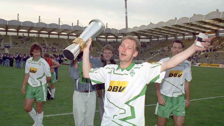 1993: Werder Bremen (7:6 n.E. gegen Bayer Leverkusen)