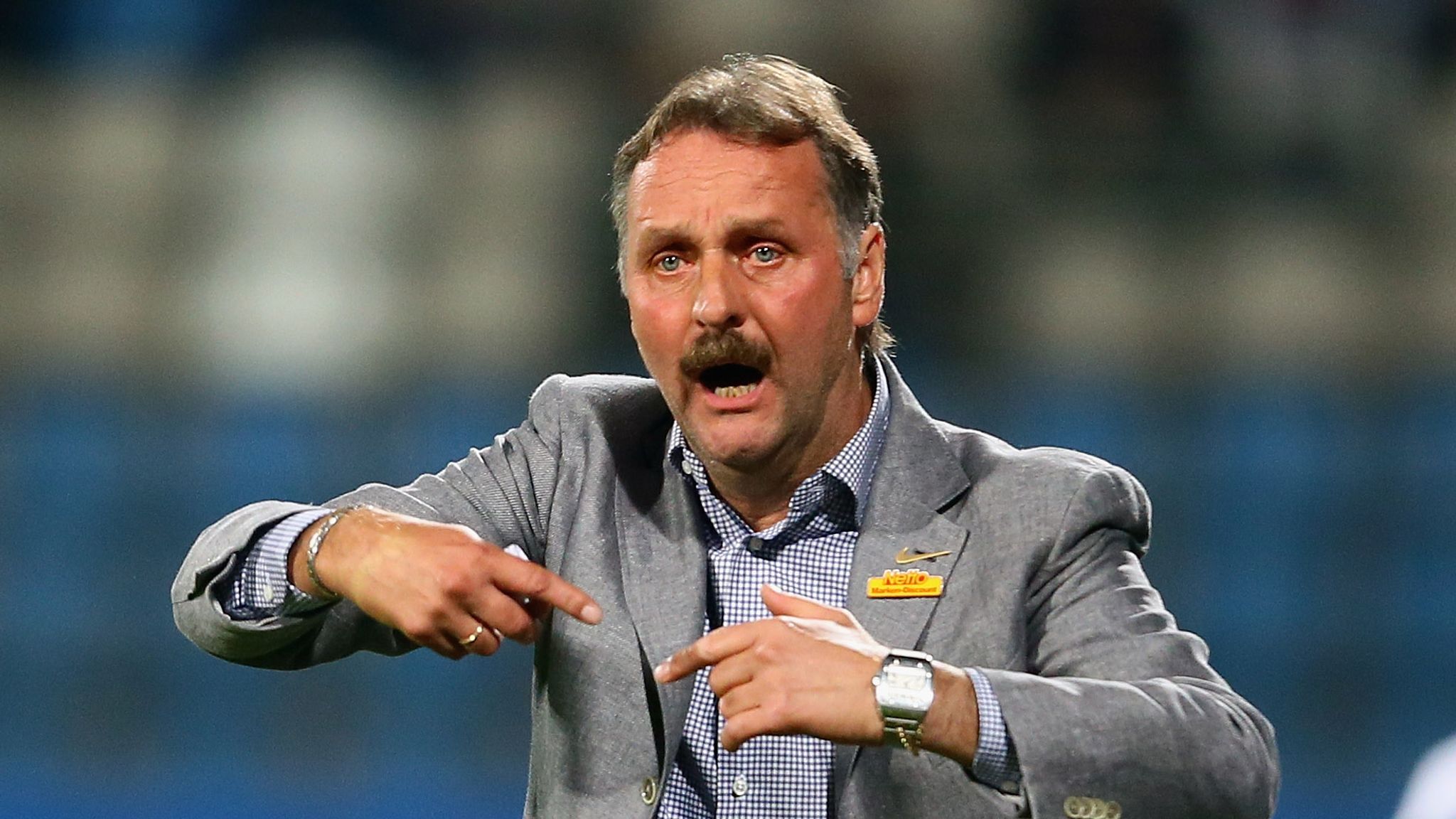 Neururer soll Trainer von Schweinsteiger werden Fußball News Sky Sport