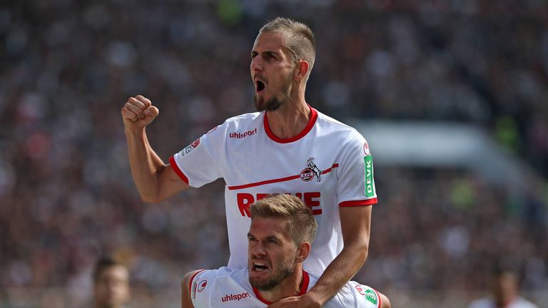 In einer spektakulären Partie gegen den FC St. Pauli geht Köln nach 0:2-Rückstand noch als Sieger vom Platz.